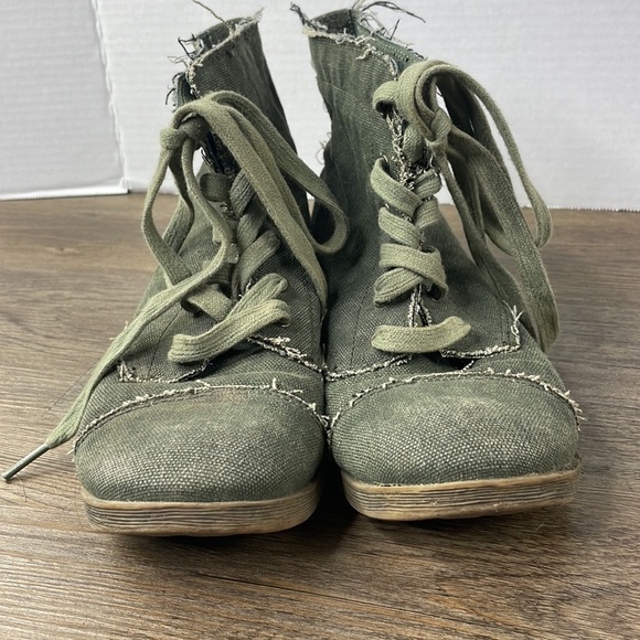 Zigi Soho Women’s Dark Green Onsite Canvas Ankle Bootie, size 8.5 - Picture 6 of 10